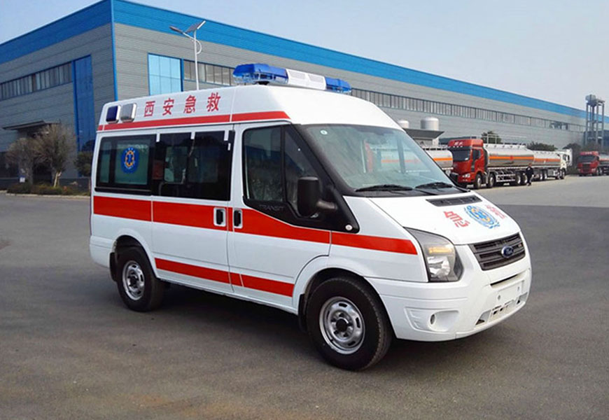 國(guó)六福特V348短軸中頂救護(hù)車(柴油版)