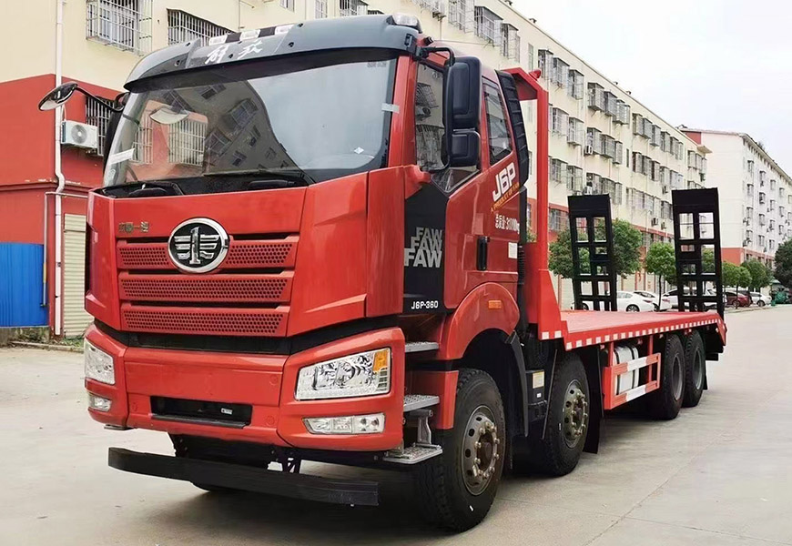 國(guó)六解放J6前四后八平板運(yùn)輸車(chē)