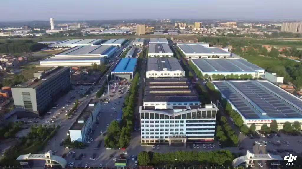 程力汽車集團(tuán)公司大門